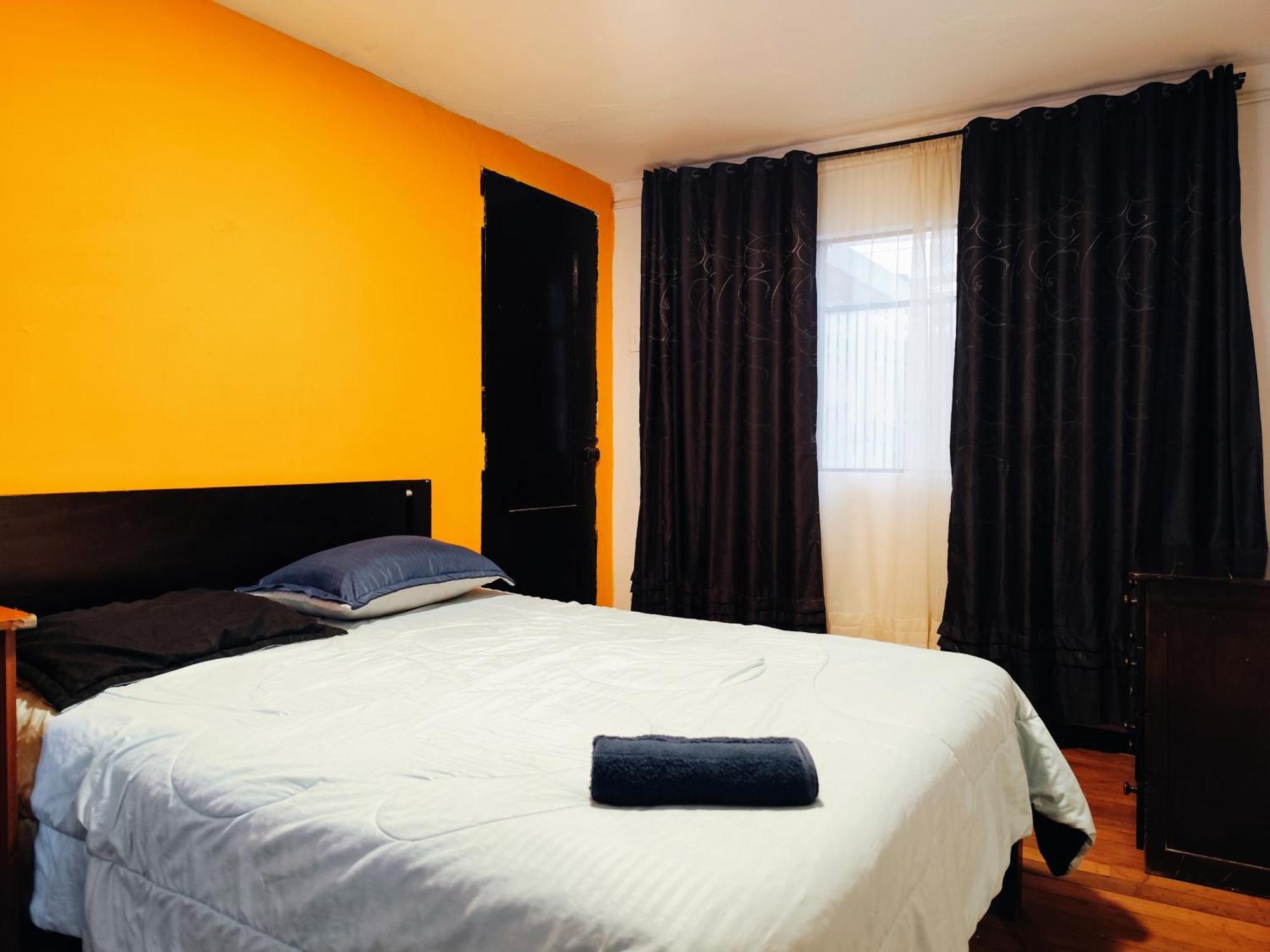 Mico Loco Casa Hostal Bogotá Eksteriør billede